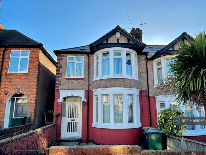 3 Bedroom End Of Terrace House To Rent In Lavender Avenue, Coventry, CV6