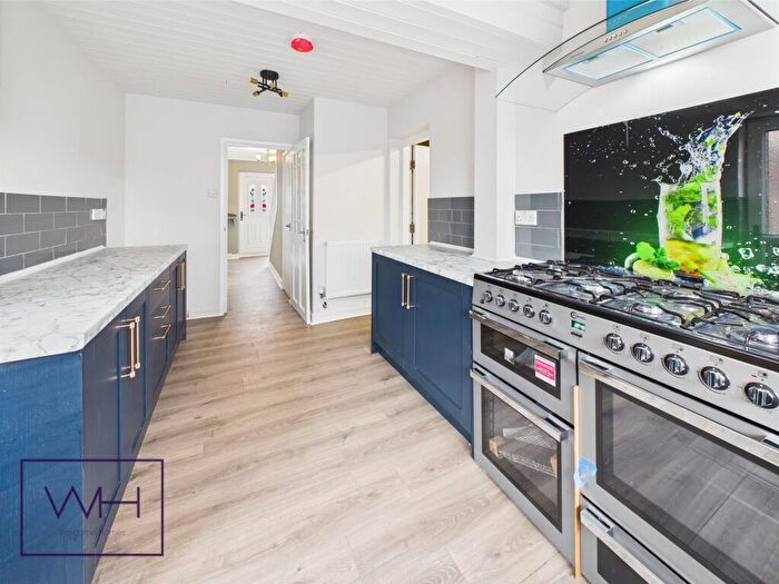 5 Bedroom House To Rent In Brook Way, Arksey, Doncaster, DN5