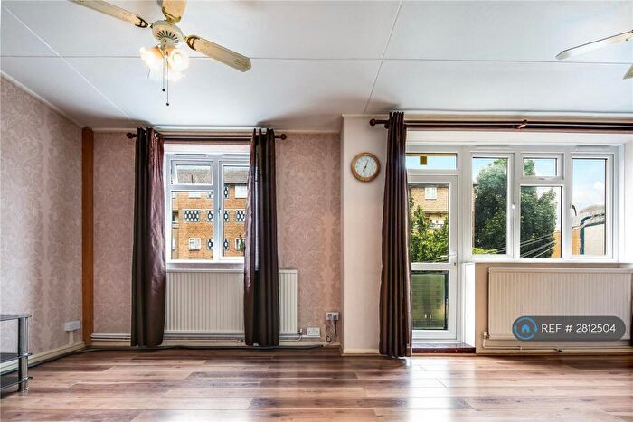 3 Bedroom Maisonette To Rent In Trelawney Estate, London, E9