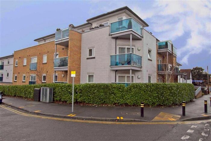 2 Bedroom Flat To Rent In Reservoir Road, Ruislip HA4