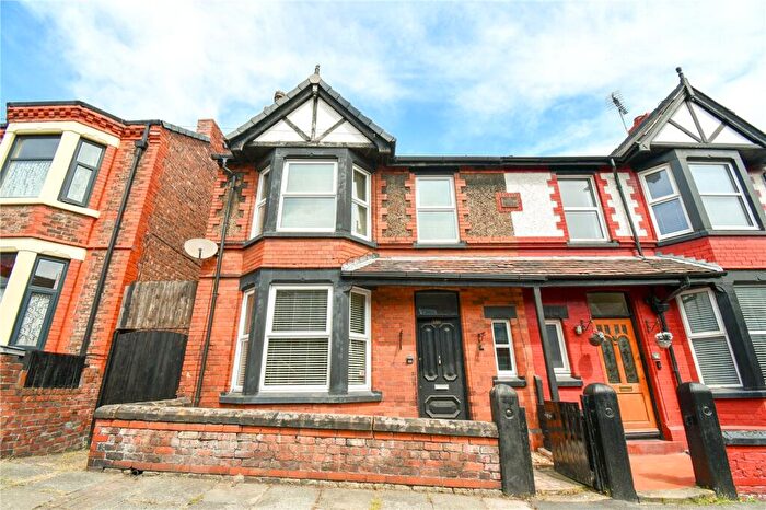 4 Bedroom Semi-Detached House For Sale In South Hill Road, Prenton, CH43