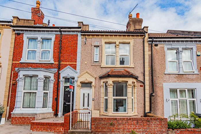 4 Bedroom Terraced House To Rent In Goulter Street, Barton Hill, Bristol, BS5