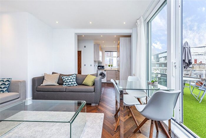 2 Bedroom Flat To Rent In Hallam Court, Hallam Street, W1W