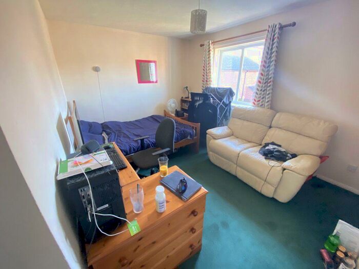 3 Bedroom House To Rent In Bishops Way, Canterbury - Ref, CT2