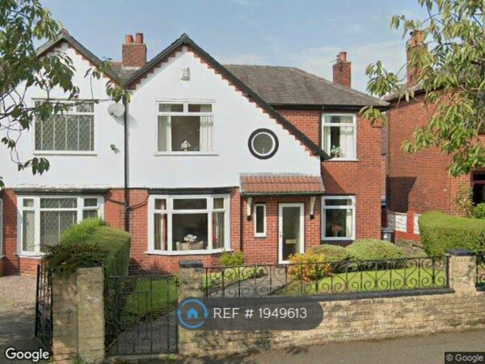 3 Bedroom Terraced House To Rent In Link Lane, Oldham, OL8