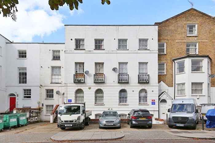 2 Bedroom Flat To Rent In Tollington Park, London, N4