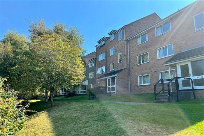 2 Bedroom Flat To Rent In Beauchamp Place, Oxford, OX4