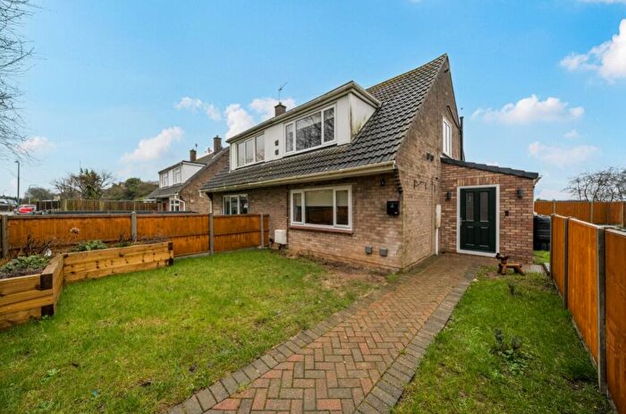 3 Bedroom Semi-Detached House For Sale In Thorold Avenue, Cranwell Village, NG34