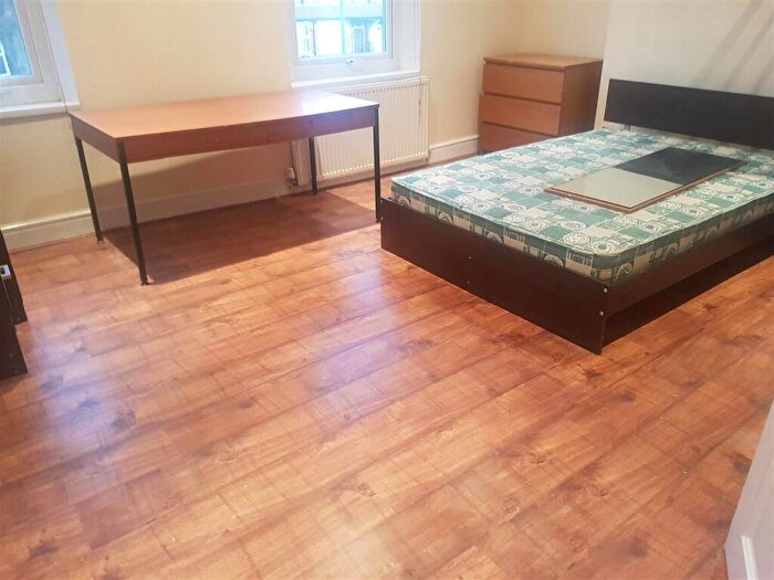 4 Bedroom Terraced House To Rent In Birch Lane, Manchester, M13