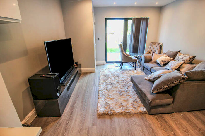 1 Bedroom Flat To Rent In Sancroft Road, HA3