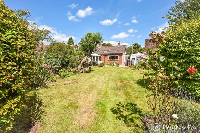 2 Bedroom Detached Bungalow For Sale In Stockbridge Road, Timsbury, Hampshire, SO51