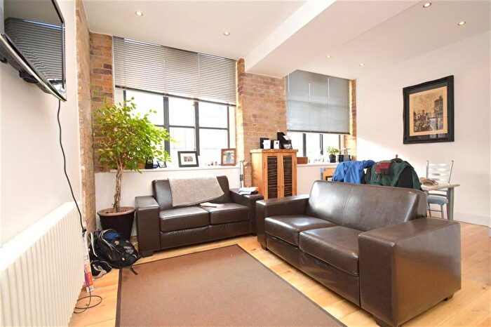 1 Bedroom Flat To Rent In Thrawl Street, Spitalfields, E1