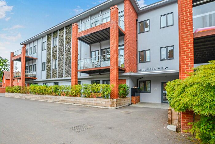 2 Bedroom Apartment To Rent In Ashwells Road, Brentwood, Essex, CM15