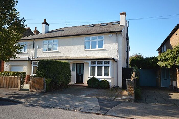 4 Bedroom Semi-Detached House To Rent In Worthington Road, Tolworth, Surbiton, KT6