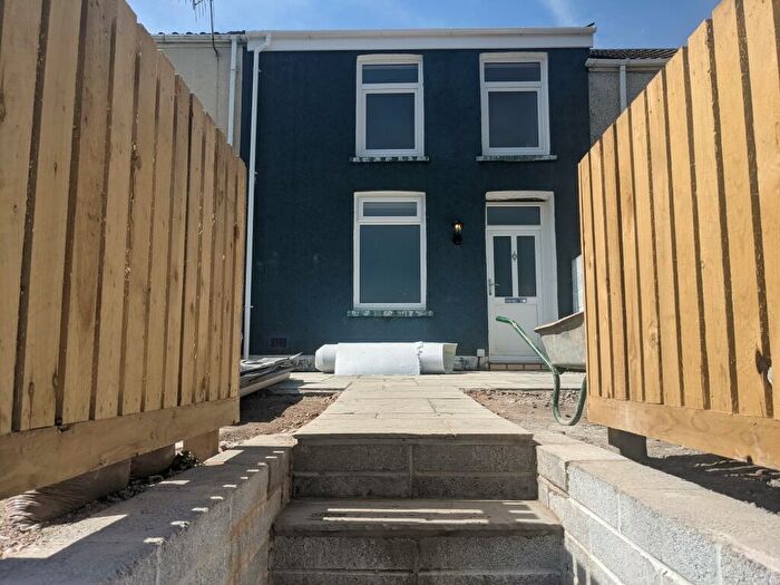 2 Bedroom Terraced House To Rent In Stag Street, Aberdare, CF44