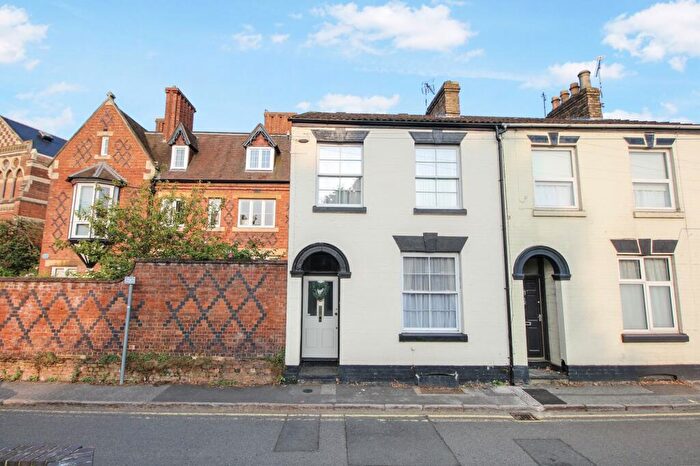 3 Bedroom End Of Terrace House For Sale In Little Church Street, Rugby Town Centre, Rugby, Warwickshire, CV21