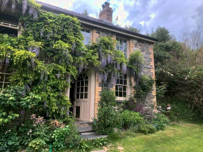 4 Bedroom Detached House For Sale In Llansadwrn, Llanwrda, Carmarthenshire, SA19