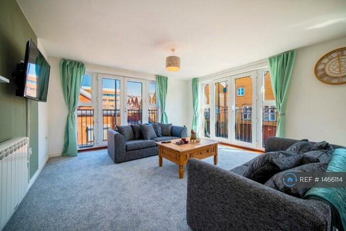 2 Bedroom Flat To Rent In Harrowby Street, Cardiff, CF10