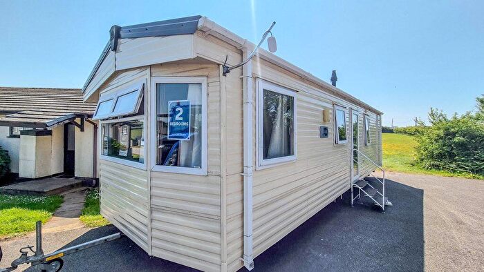 2 Bedroom Park Home For Sale In Polperro Holiday Park, PL13
