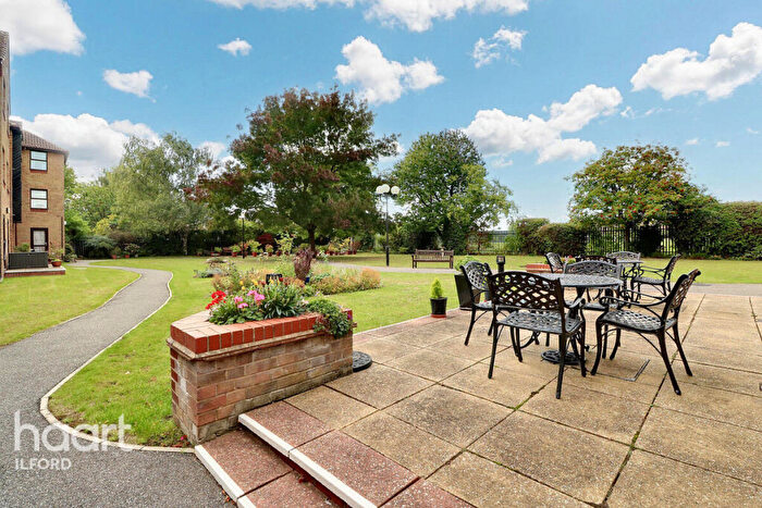 1 Bedroom Retirement Property For Sale In Longbridge Road, Barking, IG11