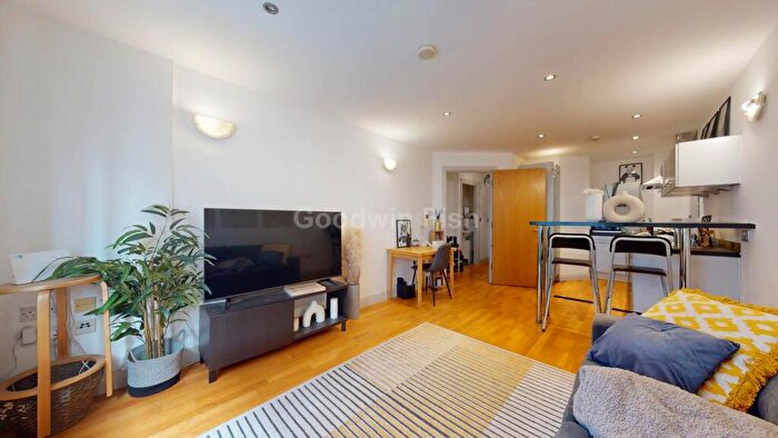 1 Bedroom Apartment For Sale In Lake House, Ellesmere Street, Castlefield, M15