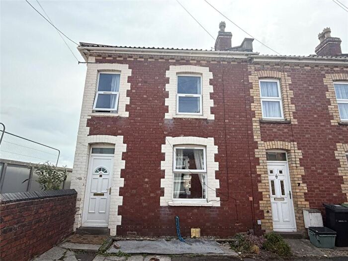 3 Bedroom End Of Terrace House For Sale In Mendip View Avenue, Fishponds, Bristol, BS16