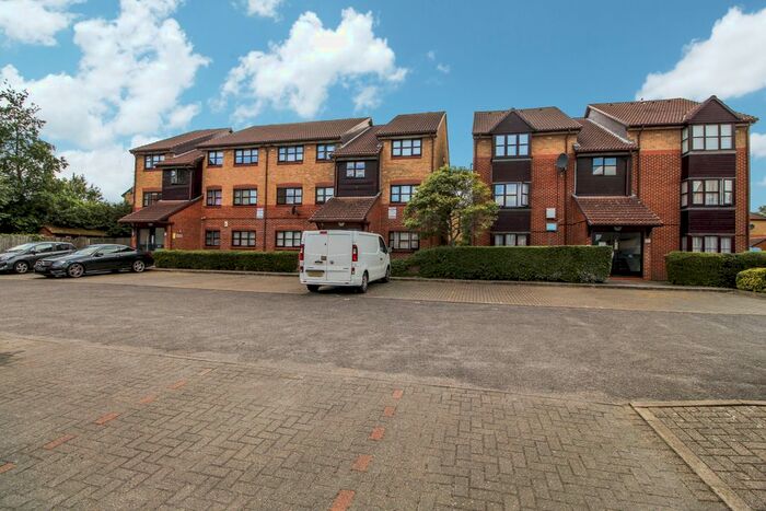 2 Bedroom Flat To Rent In Conifer Way, North Wembley, Wembley, HA0