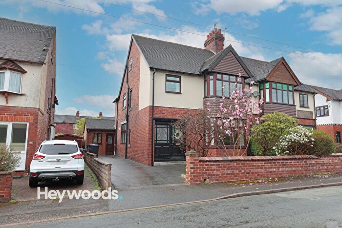 5 Bedroom Semi-Detached House For Sale In Watlands Avenue, Wolstanton, Newcastle, ST5