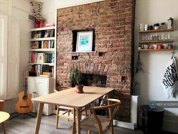 1 Bedroom Flat To Rent In Victoria Park Village, London, E9