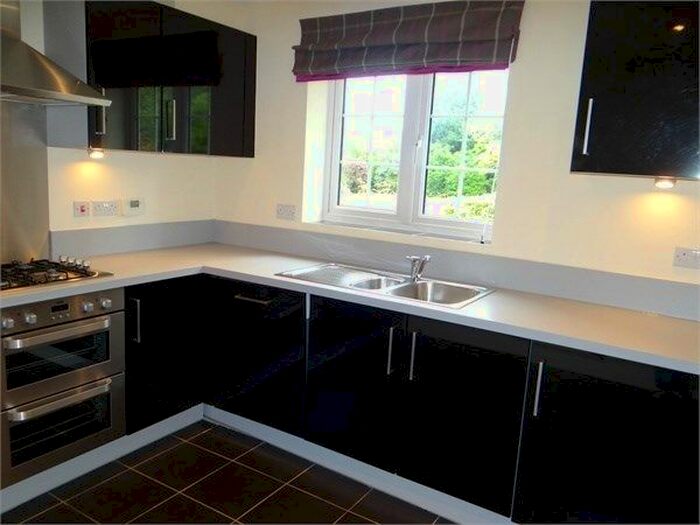 3 Bedroom End Of Terrace House To Rent In Brudenell Close, Amersham, HP6