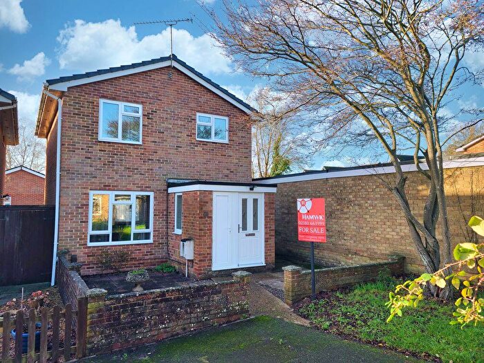 3 Bedroom Detached House For Sale In Buckland Gardens, Calmore, SO40