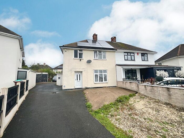 3 Bedroom Semi Detached House For Sale In Thaxted Close, Bilborough, NG8