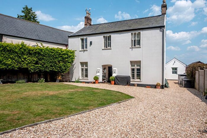 4 Bedroom Detached House For Sale In Village Road, Taunton, TA3