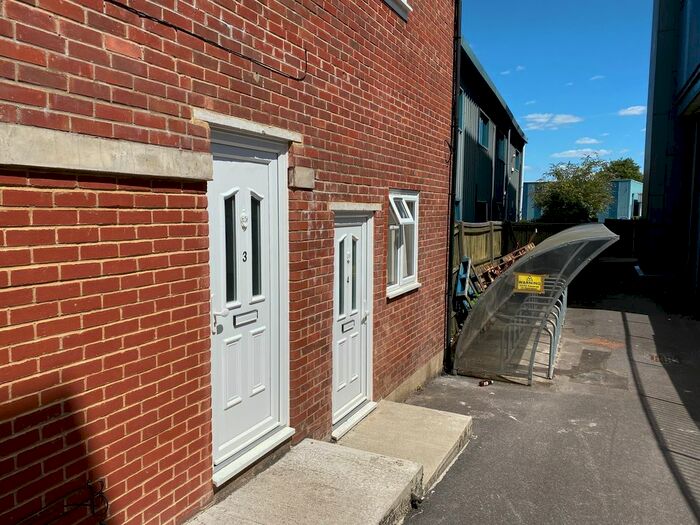 1 Bedroom Flat To Rent In Bevois Valley Road, Southampton, SO14