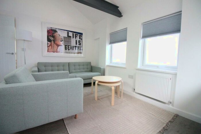 2 Bedroom Flat To Rent In Basil Place, Cathays, CF24