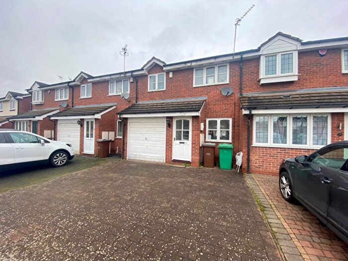 3 Bedroom House To Rent In £ Pppw Pppw Heron Drive, Lenton, NG7