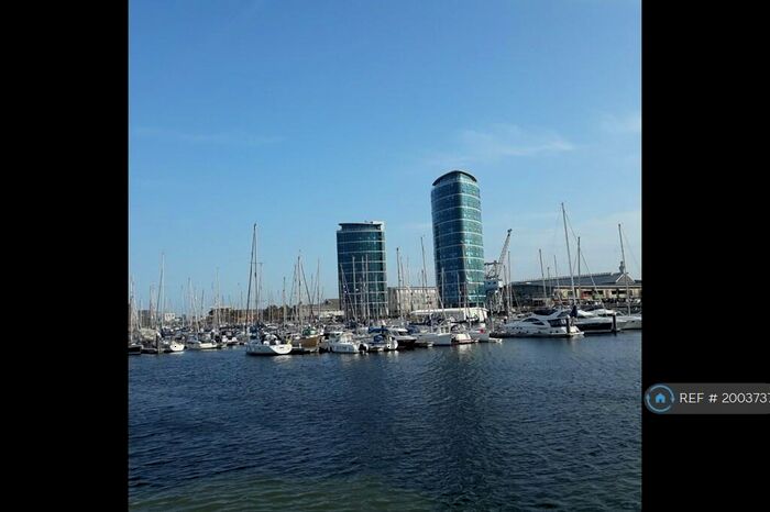 1 Bedroom Flat To Rent In Marina Point Westreet, Chatham, ME4