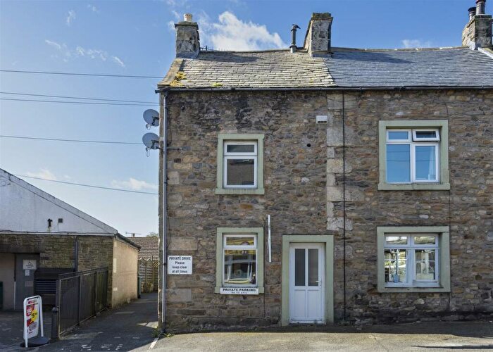 3 Bedroom End Of Terrace House For Sale In Main Street, Bentham, LA2