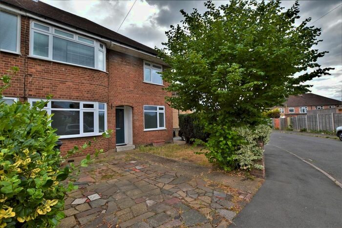 2 Bedroom Maisonette To Rent In Westcroft, Slough, SL2