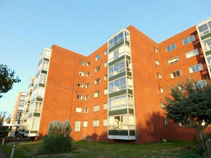 2 Bedroom Property To Rent In Portsmouth Road, Surbiton, KT6