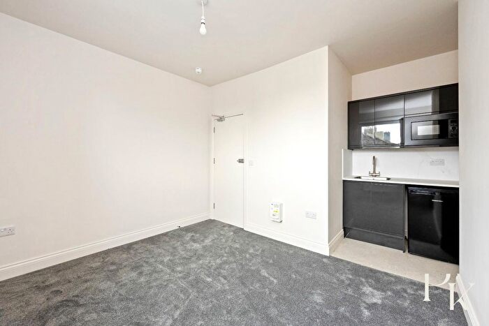 Studio To Rent In New Church Road, Hove, BN3
