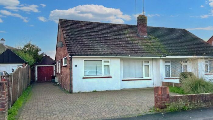 3 Bedroom Semi-Detached House To Rent In Heath Road, CO7