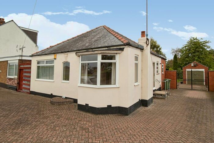 3 Bedroom Detached Bungalow For Sale In Hull Road, Woodmansey, Beverley, HU17