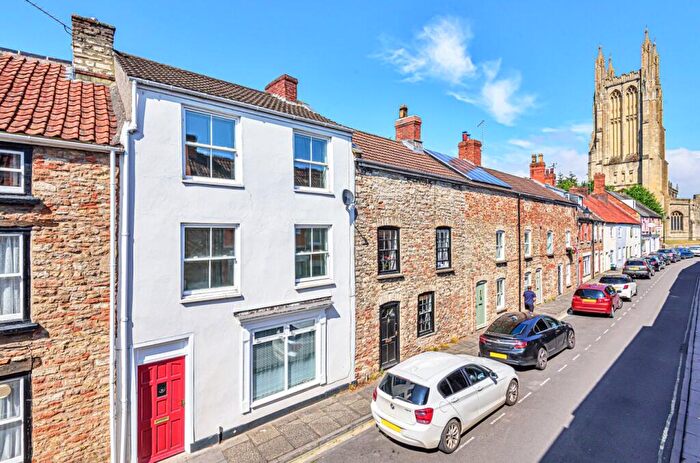 3 Bedroom Terraced House To Rent In St Cuthbert Street, Wells, BA5