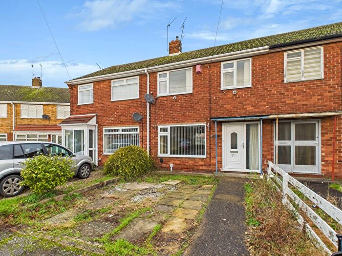 3 Bedroom Terraced House For Sale In Daville Close, Hull, HU5