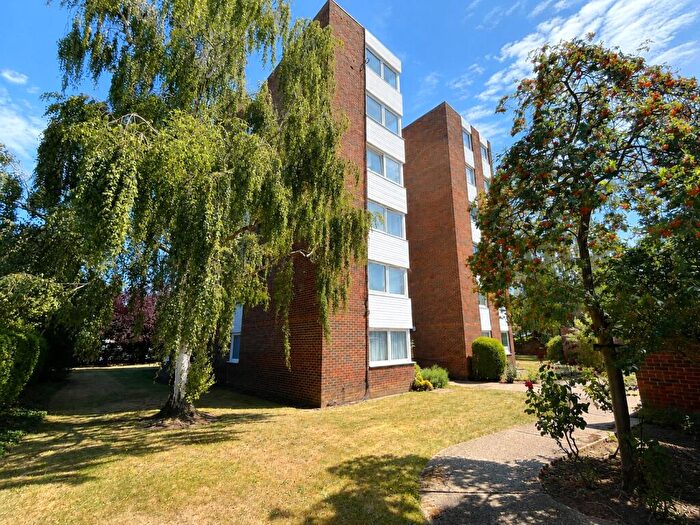 1 Bedroom Apartment To Rent In Ewell Road, Surbiton, KT6