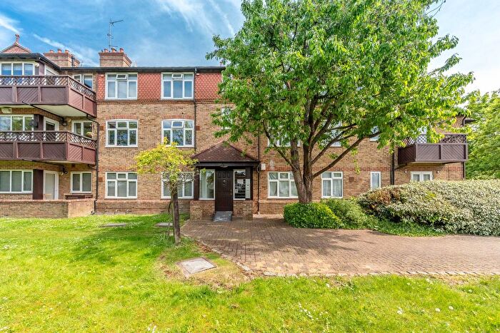 2 Bedroom Flat To Rent In Marsh Lane, Stanmore, HA7