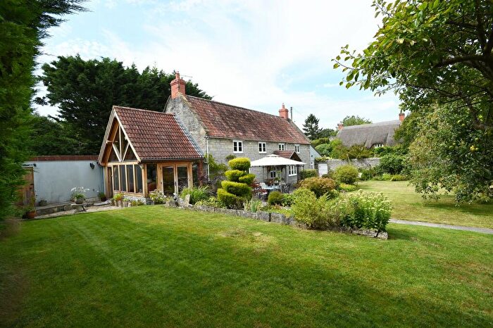 4 Bedroom Detached House For Sale In Water Lane, Butleigh, Butleigh, BA6