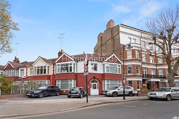 2 Bedroom Flat To Rent In Caledonian Road, London, N7