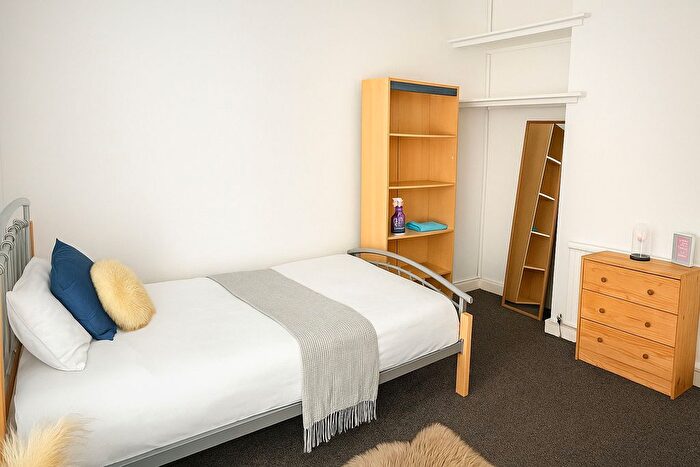 3 Bedroom Semi-Detached House To Rent In Lydford Street, Salford, M6